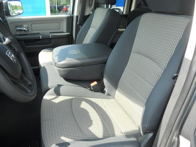 RAM Ram Pickup 2012 photo 4