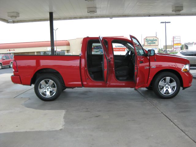 RAM Ram Pickup 4dr SUV Touring Pkg W/navigation Pickup Truck