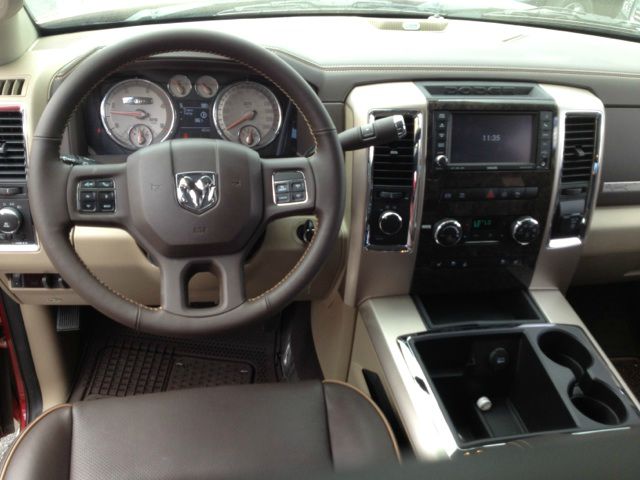 RAM Ram Pickup 2012 photo 4