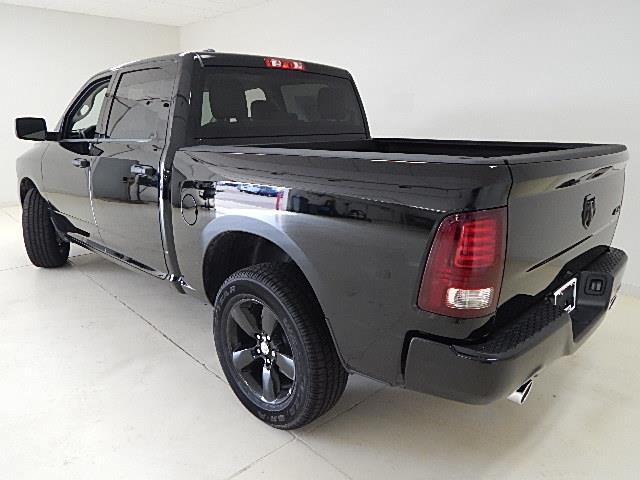 RAM Ram Pickup 2013 photo 2