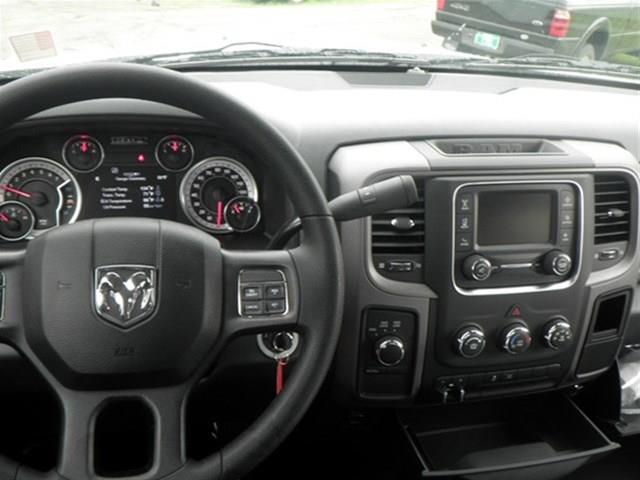 RAM Ram Pickup 2013 photo 1