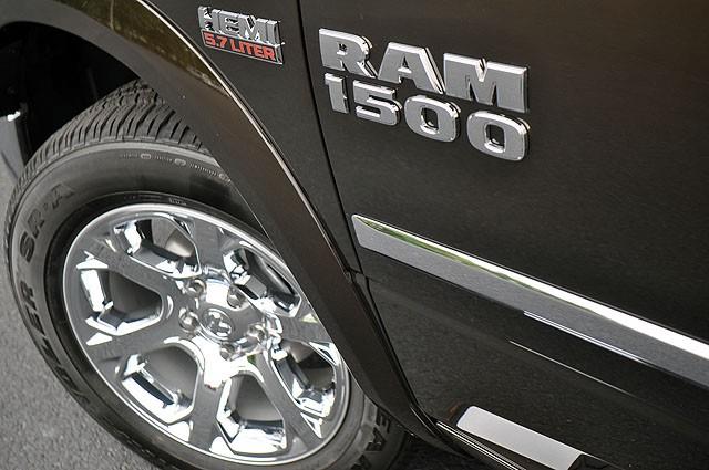 RAM Ram Pickup 2013 photo 16
