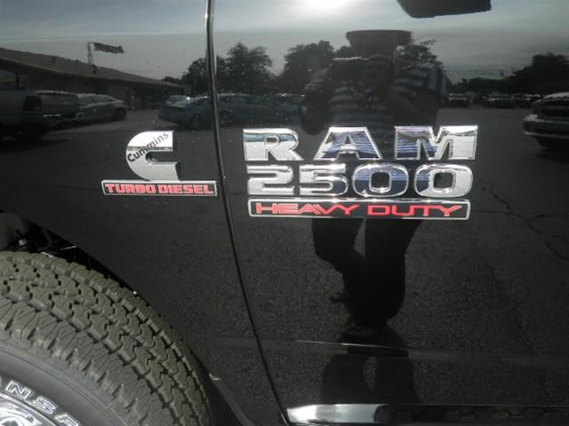 RAM Ram Pickup 2013 photo 7