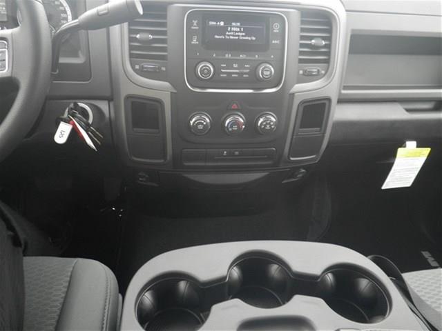 RAM Ram Pickup 2013 photo 2