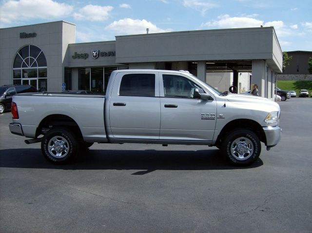 RAM Ram Pickup 2013 photo 2