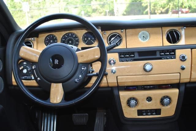 Rolls Royce Phantom 2005 photo 52