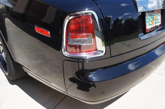 Rolls Royce Phantom 2010 photo 2