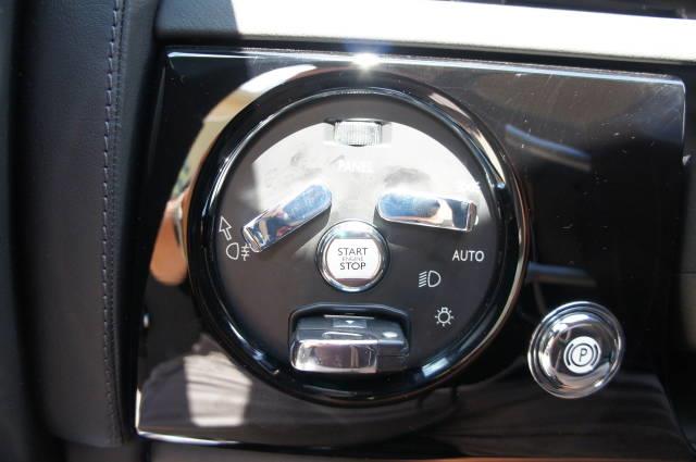 Rolls Royce Phantom 2010 photo 26