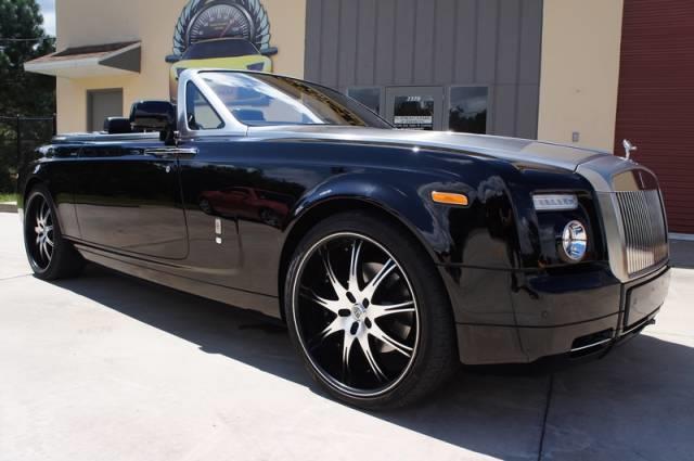 Rolls Royce Phantom 2010 photo 39
