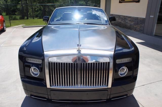 Rolls Royce Phantom 2010 photo 41