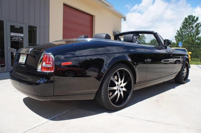 Rolls Royce Phantom 2010 photo 48