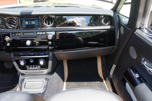Rolls Royce Phantom 2010 photo 53