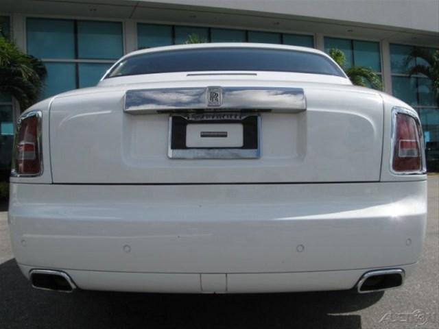 Rolls Royce Phantom 2010 photo 3
