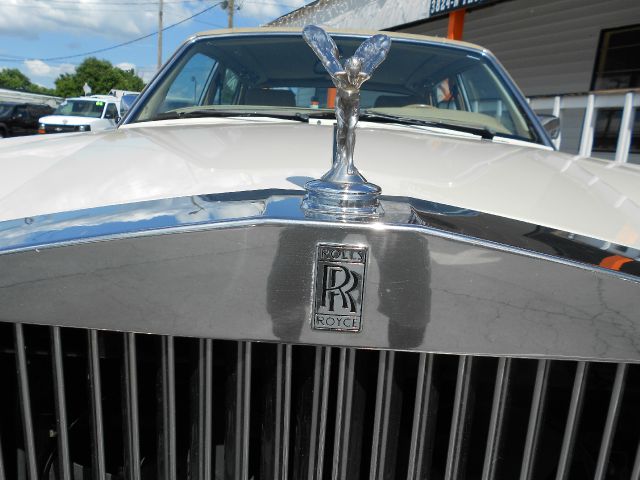 Rolls Royce Silver Spur 1988 photo 14