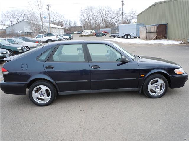 Saab 9-3 1999 photo 3