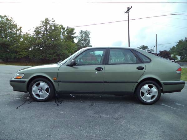 Saab 9-3 1999 photo 1