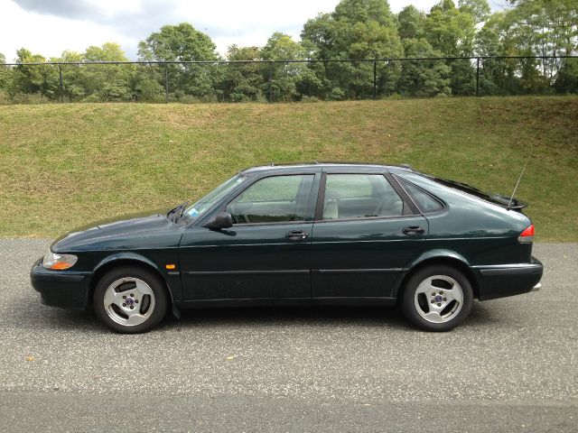 Saab 9-3 1999 photo 3