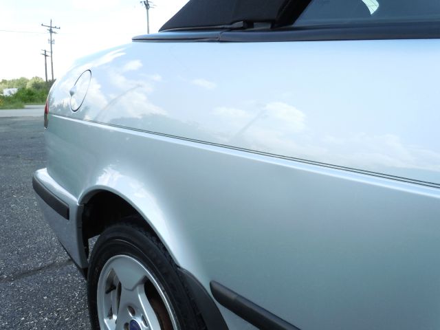 Saab 9-3 1999 photo 1