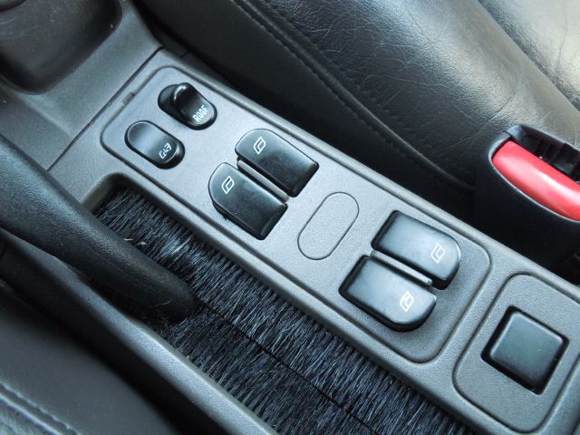 Saab 9-3 1999 photo 39