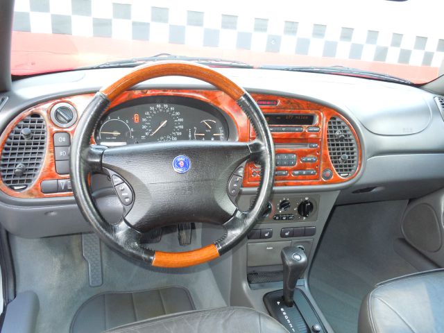 Saab 9-3 1999 photo 42