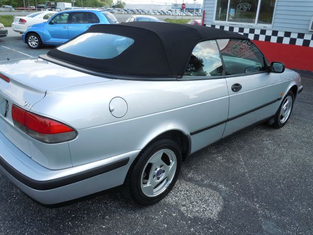 Saab 9-3 1999 photo 56