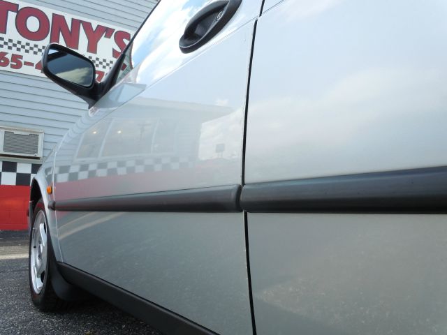 Saab 9-3 1999 photo 58