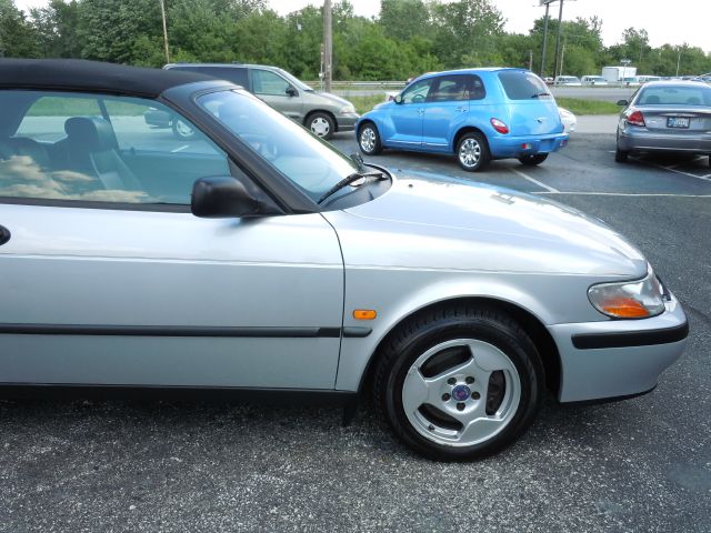 Saab 9-3 1999 photo 81