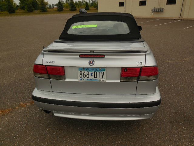 Saab 9-3 2000 photo 2