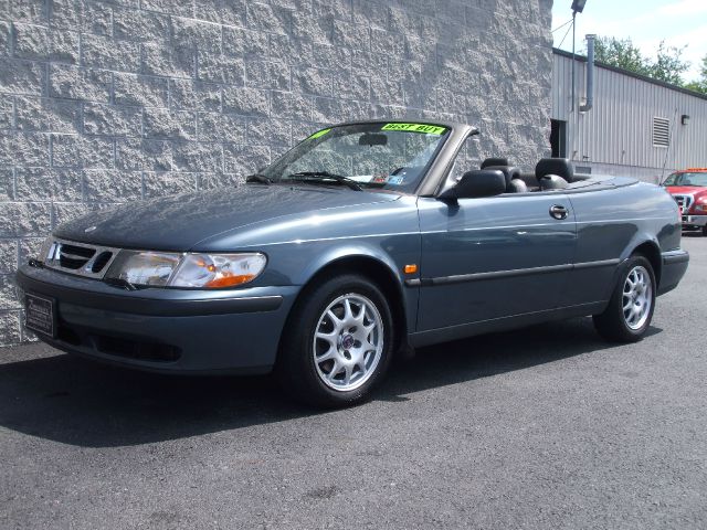 Saab 9-3 2000 photo 2