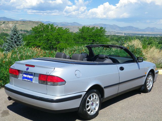 Saab 9-3 2000 photo 1