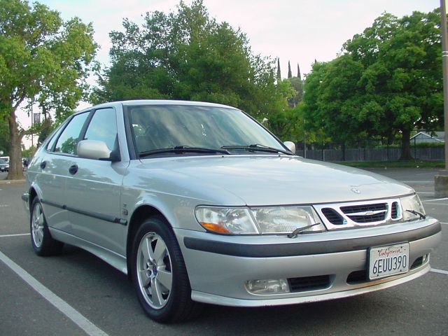 Saab 9-3 2002 photo 2