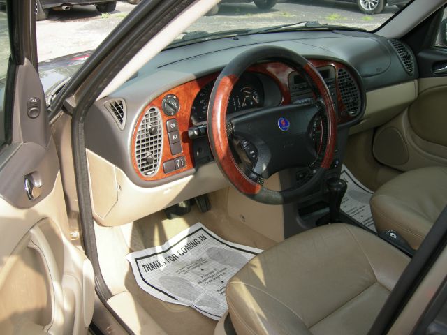 Saab 9-3 2002 photo 2