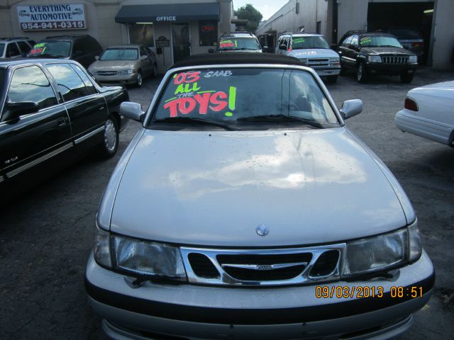 Saab 9-3 2003 photo 2