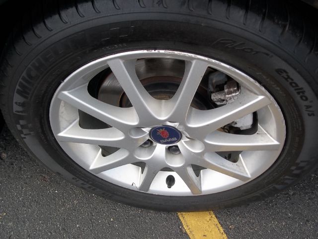 Saab 9-3 2004 photo 2