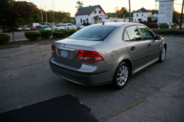 Saab 9-3 Loaded W/ Nav Sedan