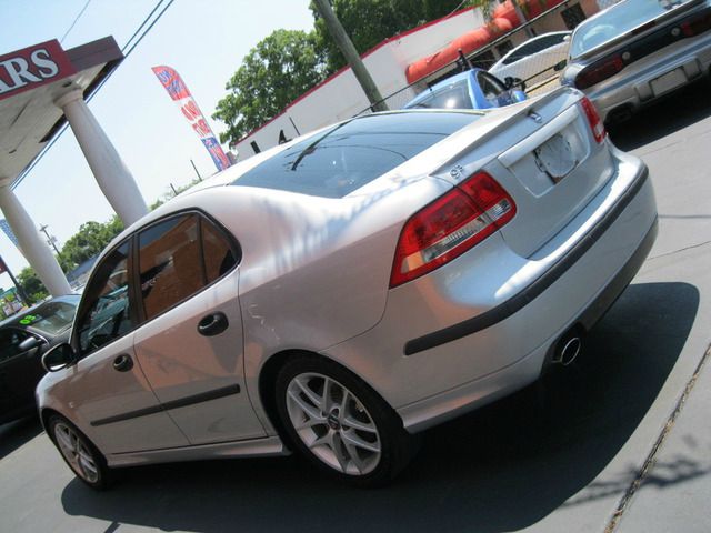 Saab 9-3 2004 photo 1