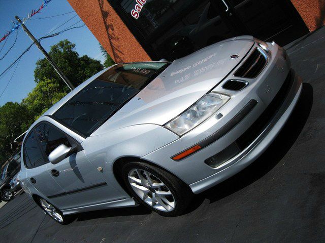 Saab 9-3 2004 photo 2