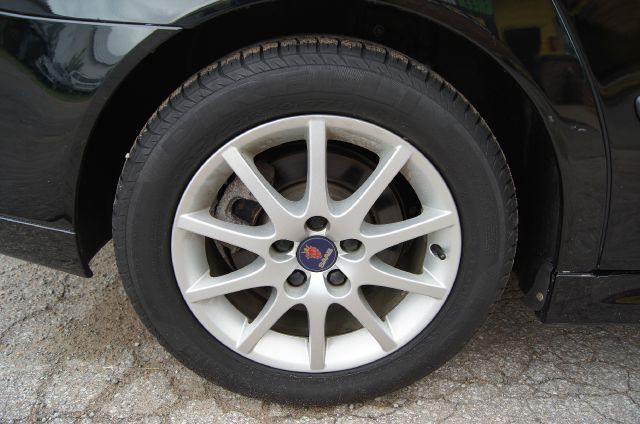 Saab 9-3 Loaded W/ Nav Sedan