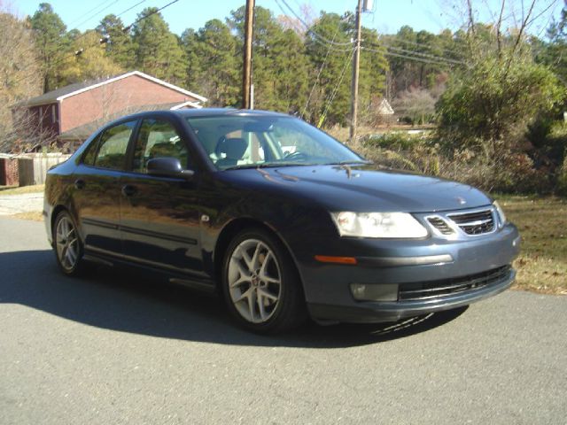 Saab 9-3 2005 photo 3