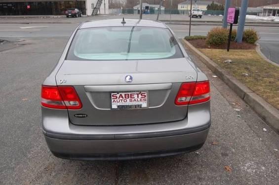 Saab 9-3 2005 photo 2