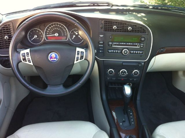 Saab 9-3 2007 photo 2