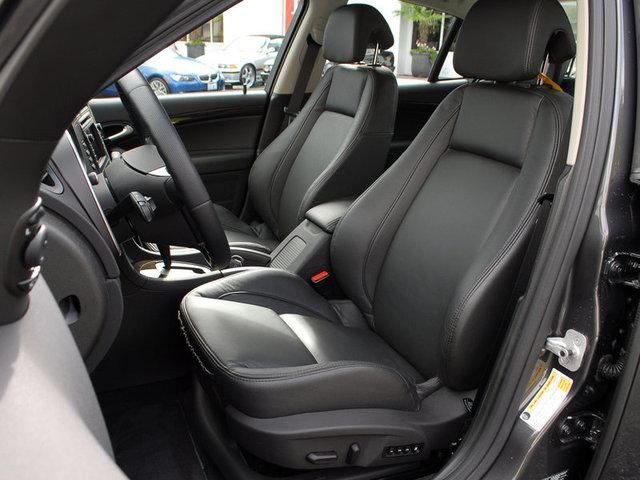 Saab 9-3 2011 photo 4