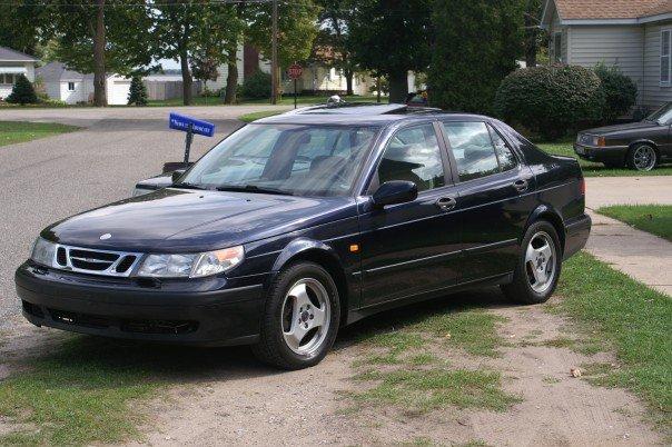 Saab 9-5 1999 photo 2