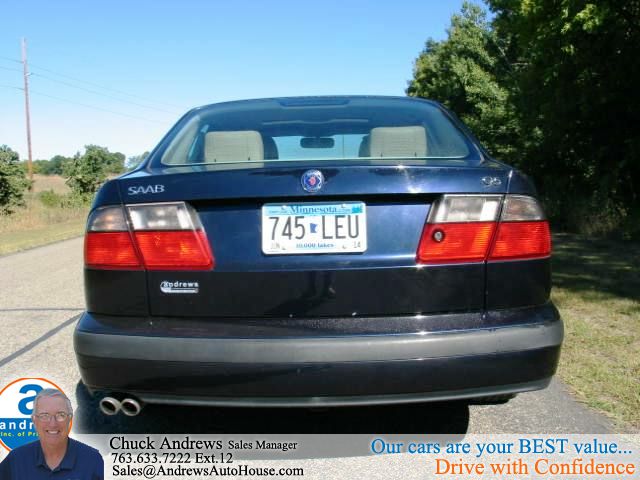 Saab 9-5 2000 photo 2