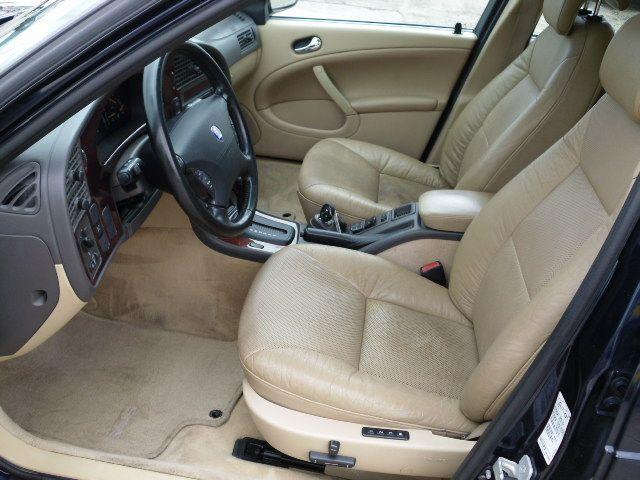 Saab 9-5 2001 photo 2