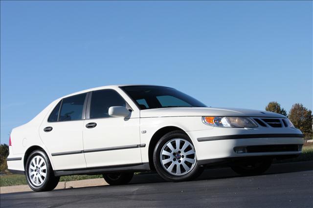 Saab 9-5 2002 photo 1