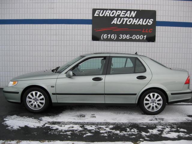 Saab 9-5 2002 photo 1