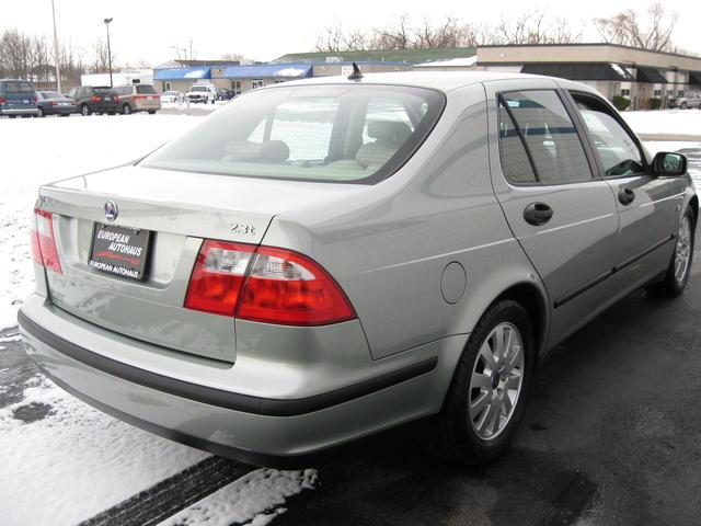 Saab 9-5 2002 photo 3