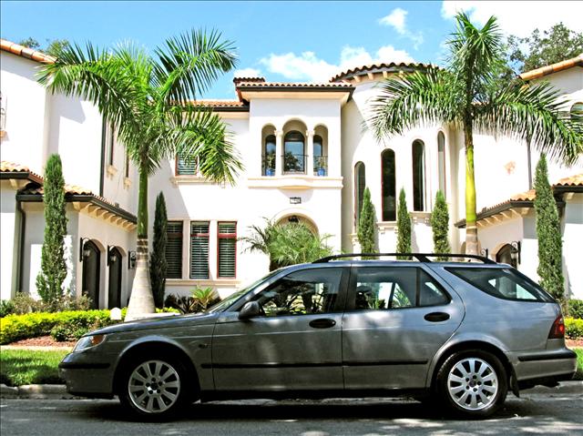 Saab 9-5 2002 photo 1