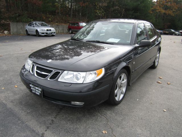 Saab 9-5 2004 photo 2